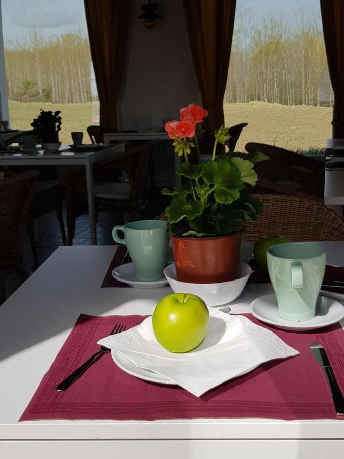 Hotel Valle Del Oja كاسالاريينا المظهر الخارجي الصورة